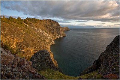 Počivajte na jezeru Baikal v jeseni: do neznanih globin